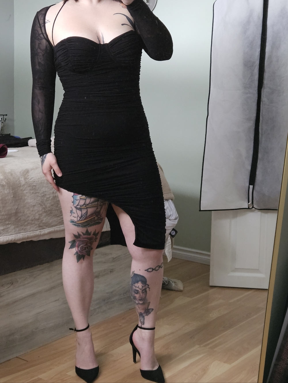 Fashion Nova Black One-Sleeve Asymmetrical Bodycon Dress